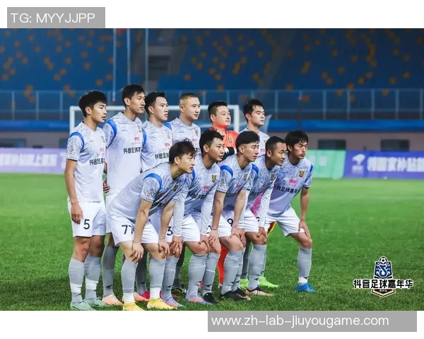 青岛足球圈的崛起与挑战探讨本土球队发展与未来前景